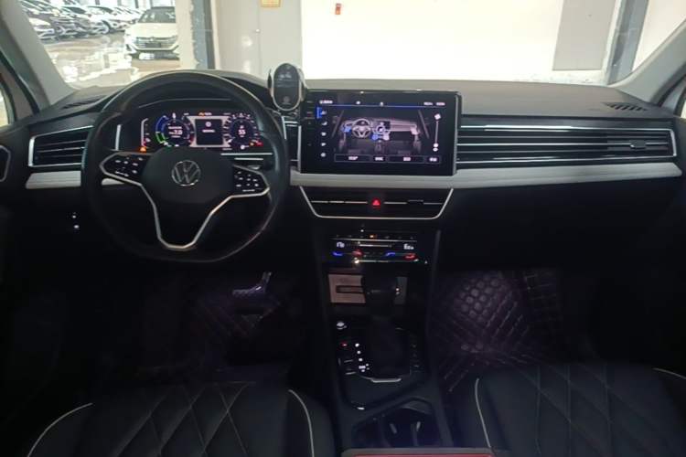 Used Volkswagen Tiguan L New Energy 2023 430 PHEV Plug-in Hybrid Prestige Edition Center Console