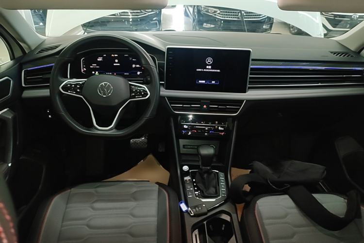 Used Volkswagen Tiguan L New Energy 2023 430 PHEV Plug-in Hybrid Flagship Edition Center Console