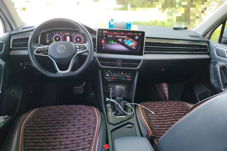 Used Volkswagen Tiguan L New Energy 2023 430 PHEV Plug-in Hybrid Flagship Edition Center Console