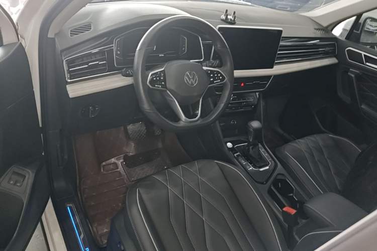 Used Volkswagen Tiguan L New Energy 2023 430 PHEV Plug-in Hybrid Prestige Edition Center Console