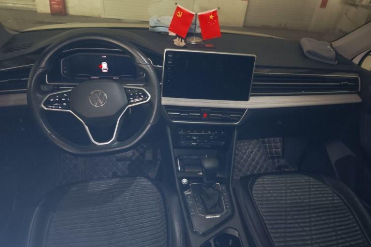 Used Volkswagen Tiguan L New Energy 2023 430 PHEV Plug-in Hybrid Prestige Edition Center Console