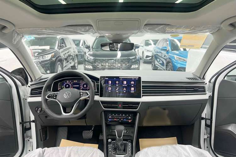 Used Volkswagen Tiguan L New Energy 2023 430 PHEV Plug-in Hybrid Prestige Edition Center Console