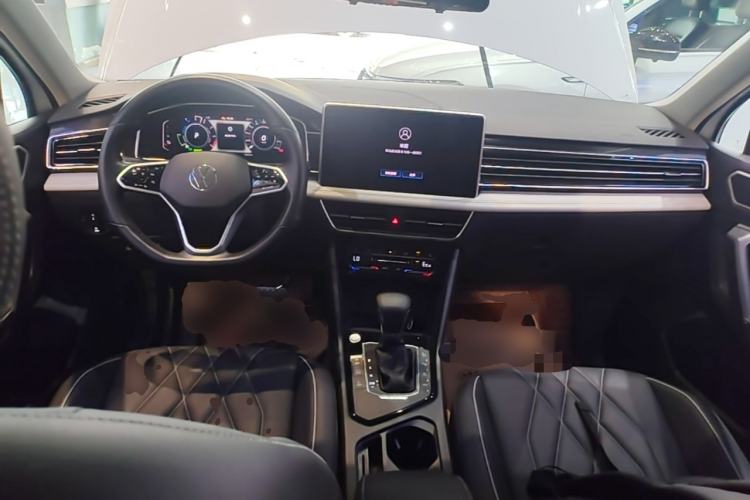 Used Volkswagen Tiguan L New Energy 2023 430 PHEV Plug-in Hybrid Prestige Edition Center Console
