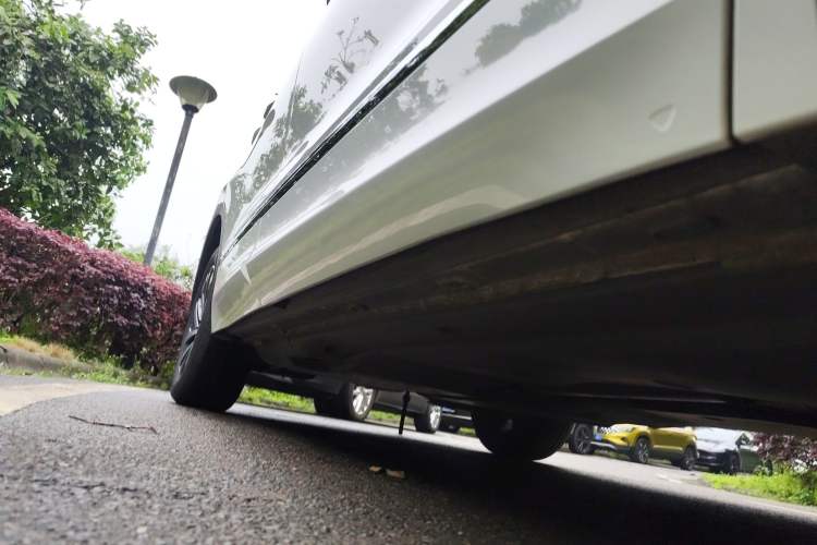 Used Volkswagen Tiguan L New Energy 2023 430 PHEV Plug-in Hybrid Prestige Edition Chassis Front Right