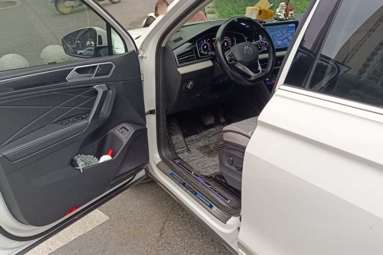 Used Volkswagen Tiguan L New Energy 2023 430 PHEV Plug-in Hybrid Flagship Edition Driver Seat