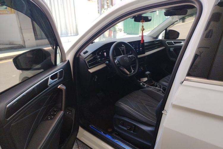 Used Volkswagen Tiguan L New Energy 2023 430 PHEV Plug-in Hybrid Prestige Edition Driver Seat