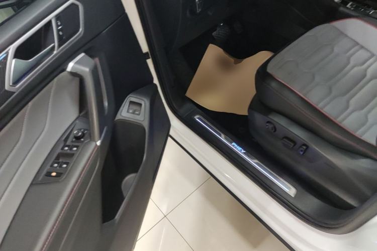 Used Volkswagen Tiguan L New Energy 2023 430 PHEV Plug-in Hybrid Flagship Edition Driver Seat