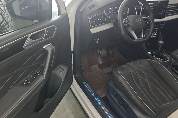 Used Volkswagen Tiguan L New Energy 2023 430 PHEV Plug-in Hybrid Prestige Edition Driver Seat
