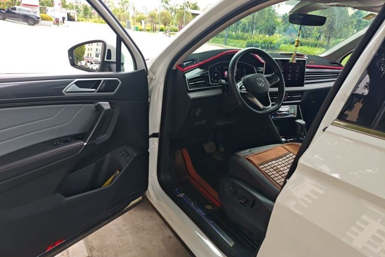 Used Volkswagen Tiguan L New Energy 2023 430 PHEV Plug-in Hybrid Flagship Edition Driver Seat
