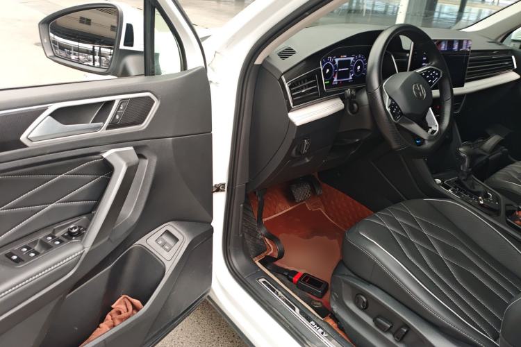 Used Volkswagen Tiguan L New Energy 2023 430 PHEV Plug-in Hybrid Prestige Edition Driver Seat