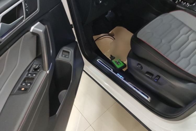 Used Volkswagen Tiguan L New Energy 2023 430 PHEV Plug-in Hybrid Flagship Edition Driver Seat