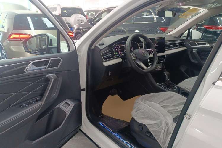 Used Volkswagen Tiguan L New Energy 2023 430 PHEV Plug-in Hybrid Prestige Edition Driver Seat