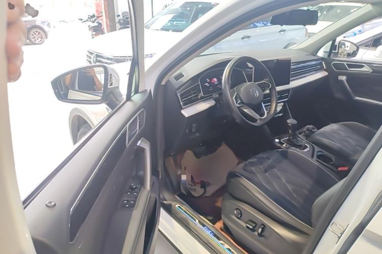 Used Volkswagen Tiguan L New Energy 2023 430 PHEV Plug-in Hybrid Prestige Edition Driver Seat