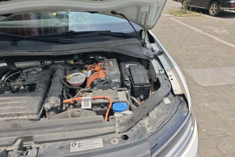 Used Volkswagen Tiguan L New Energy 2023 430 PHEV Plug-in Hybrid Prestige Edition Engine Bay Left
