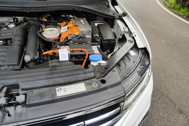 Used Volkswagen Tiguan L New Energy 2023 430 PHEV Plug-in Hybrid Prestige Edition Engine Bay Left