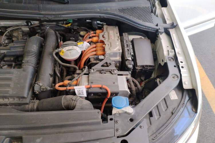 Used Volkswagen Tiguan L New Energy 2023 430 PHEV Plug-in Hybrid Prestige Edition Engine Bay Left