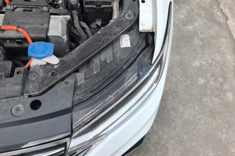 Used Volkswagen Tiguan L New Energy 2023 430 PHEV Plug-in Hybrid Prestige Edition Engine Bay Left