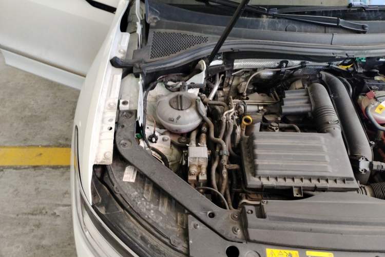 Used Volkswagen Tiguan L New Energy 2023 430 PHEV Plug-in Hybrid Prestige Edition Engine Bay Right