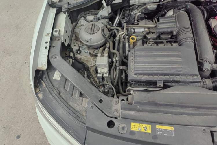 Used Volkswagen Tiguan L New Energy 2023 430 PHEV Plug-in Hybrid Prestige Edition Engine Bay Right