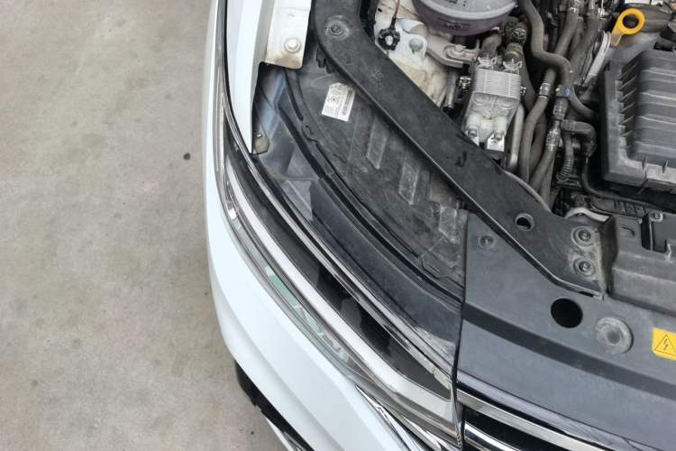Used Volkswagen Tiguan L New Energy 2023 430 PHEV Plug-in Hybrid Prestige Edition Engine Bay Right