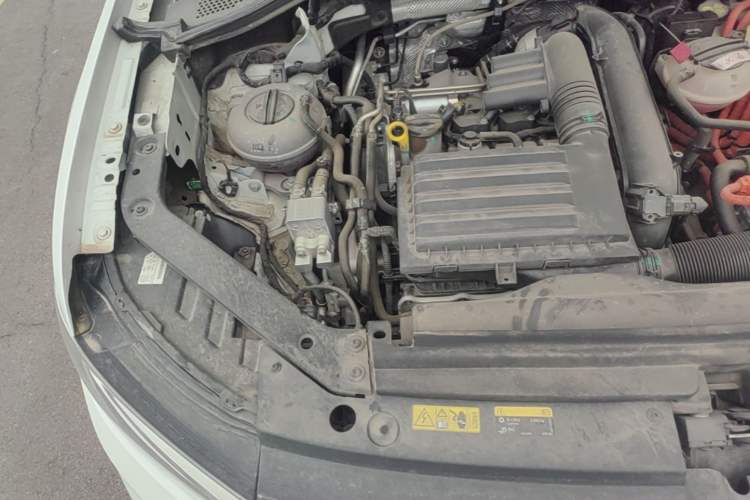 Used Volkswagen Tiguan L New Energy 2023 430 PHEV Plug-in Hybrid Prestige Edition Engine Bay Right