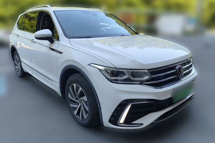 Used Volkswagen Tiguan L New Energy 2023 430 PHEV Plug-in Hybrid Flagship Edition Front Right 45 Deg