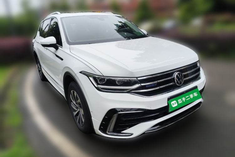Used Volkswagen Tiguan L New Energy 2023 430 PHEV Plug-in Hybrid Prestige Edition Front Right 45 Deg