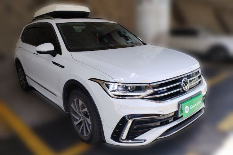 Used Volkswagen Tiguan L New Energy 2023 430 PHEV Plug-in Hybrid Prestige Edition Front Right 45 Deg