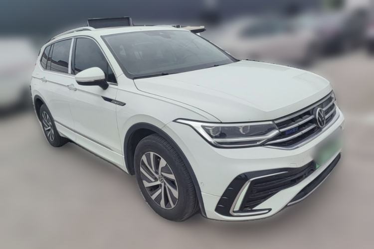 Used Volkswagen Tiguan L New Energy 2023 430 PHEV Plug-in Hybrid Prestige Edition Front Right 45 Deg