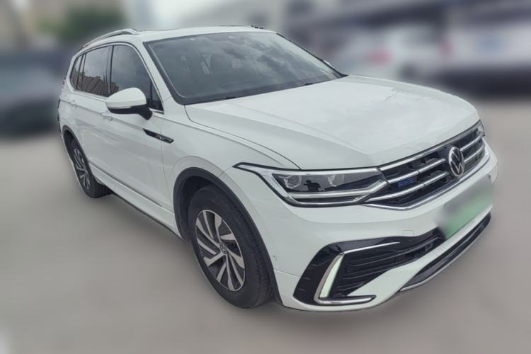 Used Volkswagen Tiguan L New Energy 2023 430 PHEV Plug-in Hybrid Prestige Edition Front Right 45 Deg