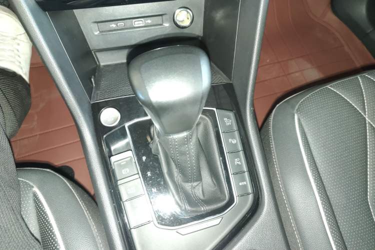 Used Volkswagen Tiguan L New Energy 2023 430 PHEV Plug-in Hybrid Prestige Edition Gear Lever
