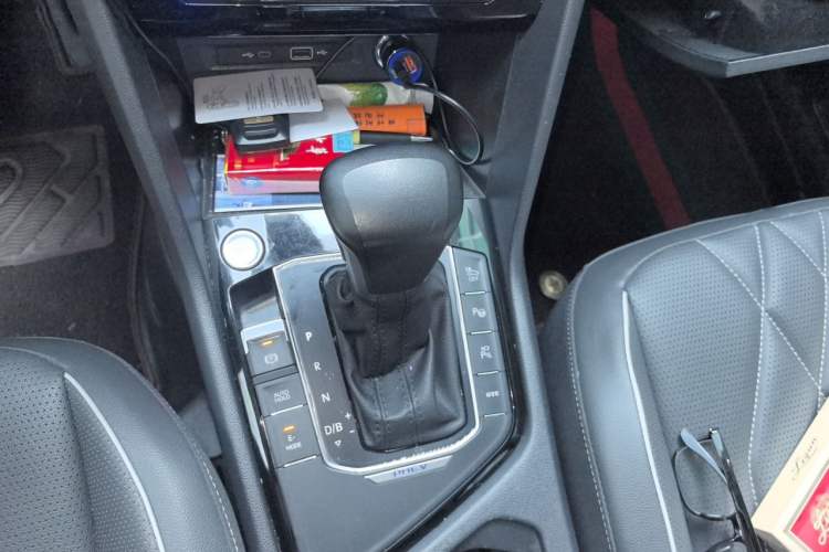 Used Volkswagen Tiguan L New Energy 2023 430 PHEV Plug-in Hybrid Prestige Edition Gear Lever
