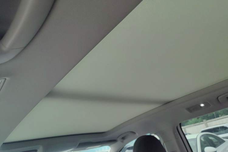 Used Volkswagen Tiguan L New Energy 2023 430 PHEV Plug-in Hybrid Prestige Edition Headliner