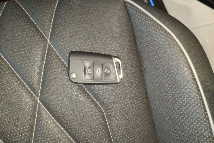 Used Volkswagen Tiguan L New Energy 2023 430 PHEV Plug-in Hybrid Prestige Edition Interior 1