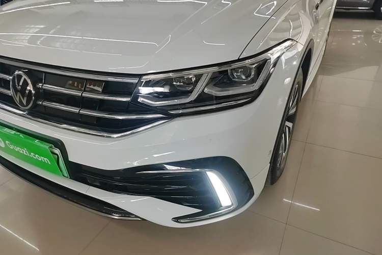 Used Volkswagen Tiguan L New Energy 2023 430 PHEV Plug-in Hybrid Flagship Edition Left Front Headlight