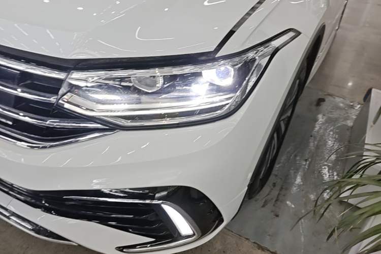 Used Volkswagen Tiguan L New Energy 2023 430 PHEV Plug-in Hybrid Prestige Edition Left Front Headlight