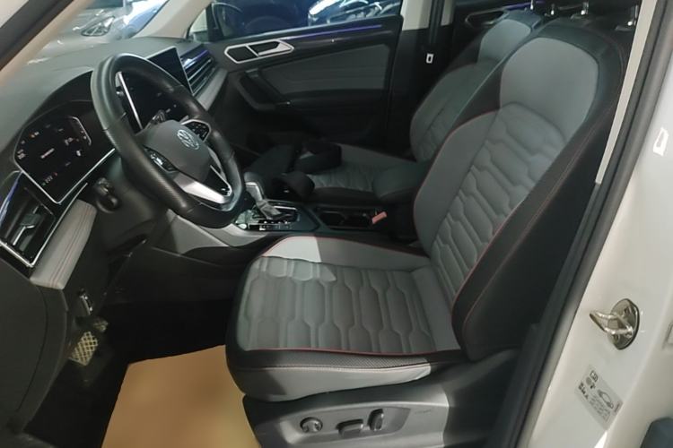 Used Volkswagen Tiguan L New Energy 2023 430 PHEV Plug-in Hybrid Flagship Edition Left Front Seat