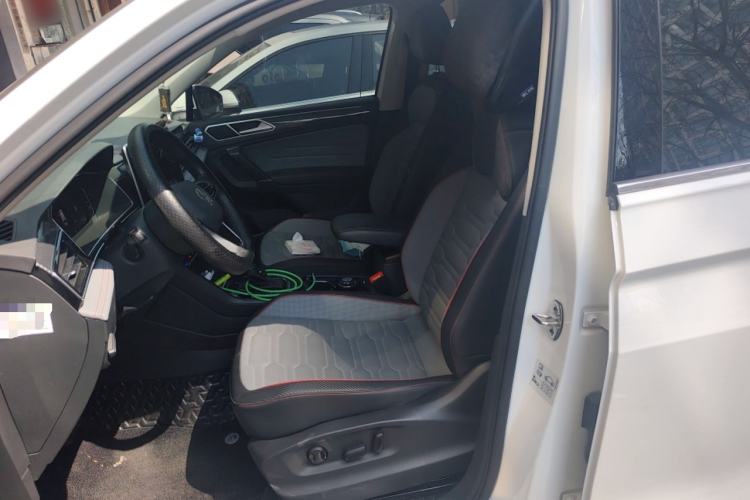 Used Volkswagen Tiguan L New Energy 2023 430 PHEV Plug-in Hybrid Flagship Edition Left Front Seat