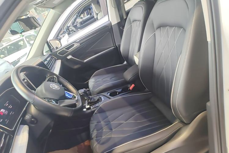Used Volkswagen Tiguan L New Energy 2023 430 PHEV Plug-in Hybrid Prestige Edition Left Front Seat