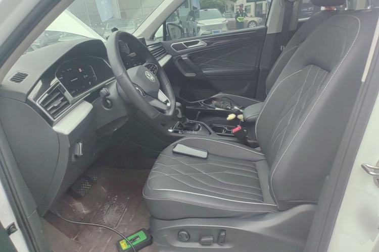 Used Volkswagen Tiguan L New Energy 2023 430 PHEV Plug-in Hybrid Prestige Edition Left Front Seat