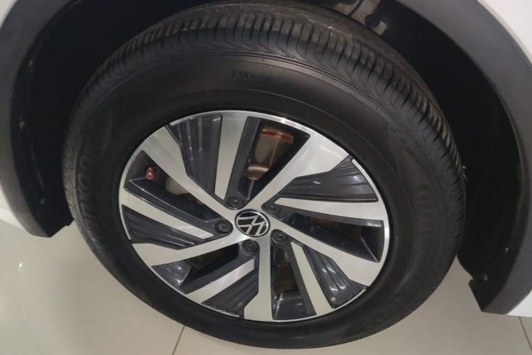 Used Volkswagen Tiguan L New Energy 2023 430 PHEV Plug-in Hybrid Flagship Edition Left Front Wheel Hub