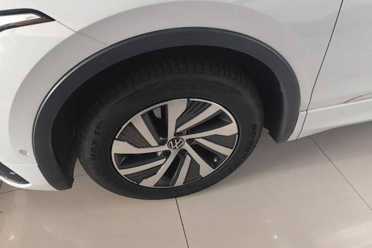 Used Volkswagen Tiguan L New Energy 2023 430 PHEV Plug-in Hybrid Flagship Edition Left Front Wheel Hub