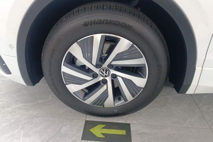 Used Volkswagen Tiguan L New Energy 2023 430 PHEV Plug-in Hybrid Prestige Edition Left Front Wheel Hub