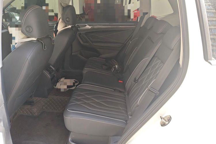 Used Volkswagen Tiguan L New Energy 2023 430 PHEV Plug-in Hybrid Prestige Edition Left Rear Seat
