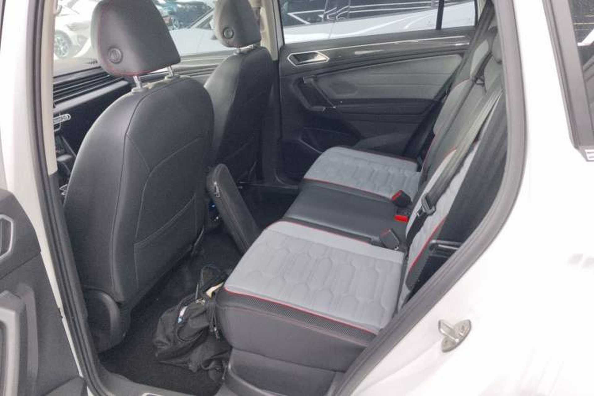 Used Volkswagen Tiguan L New Energy 2023 430 PHEV Plug-in Hybrid Flagship Edition Left Rear Seat