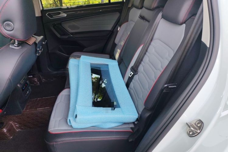 Used Volkswagen Tiguan L New Energy 2023 430 PHEV Plug-in Hybrid Flagship Edition Left Rear Seat