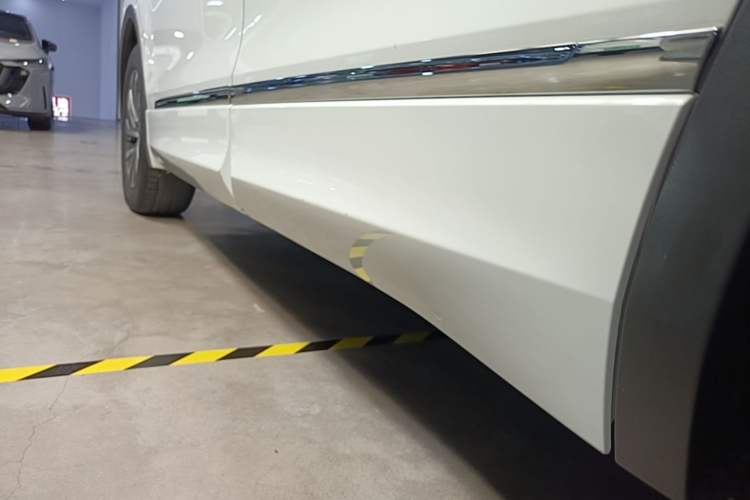 Used Volkswagen Tiguan L New Energy 2023 430 PHEV Plug-in Hybrid Prestige Edition Left Side Sill