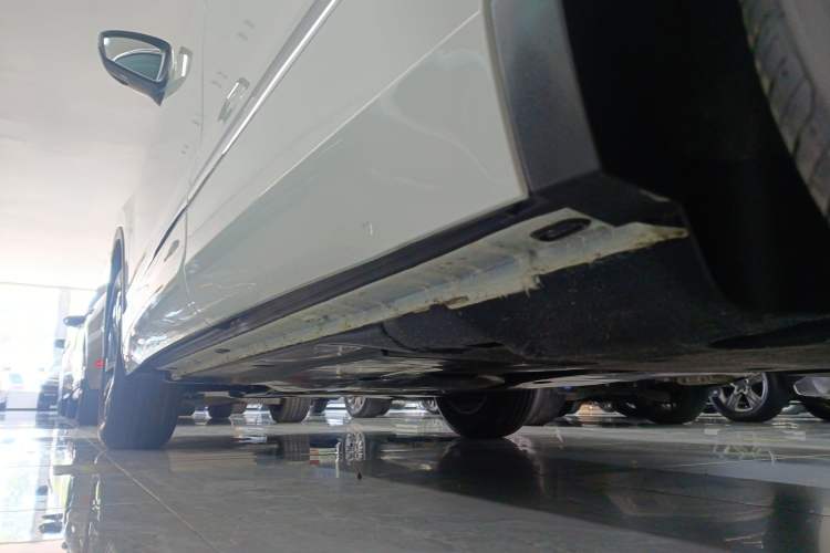 Used Volkswagen Tiguan L New Energy 2023 430 PHEV Plug-in Hybrid Prestige Edition Left Side Sill