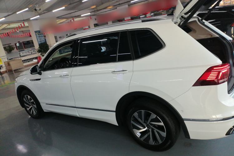 Used Volkswagen Tiguan L New Energy 2023 430 PHEV Plug-in Hybrid Prestige Edition Left Side