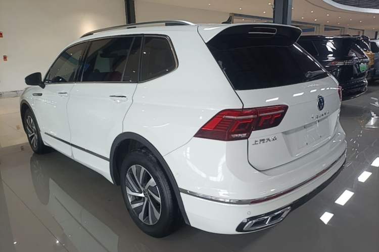 Used Volkswagen Tiguan L New Energy 2023 430 PHEV Plug-in Hybrid Prestige Edition Rear Left 45 Deg